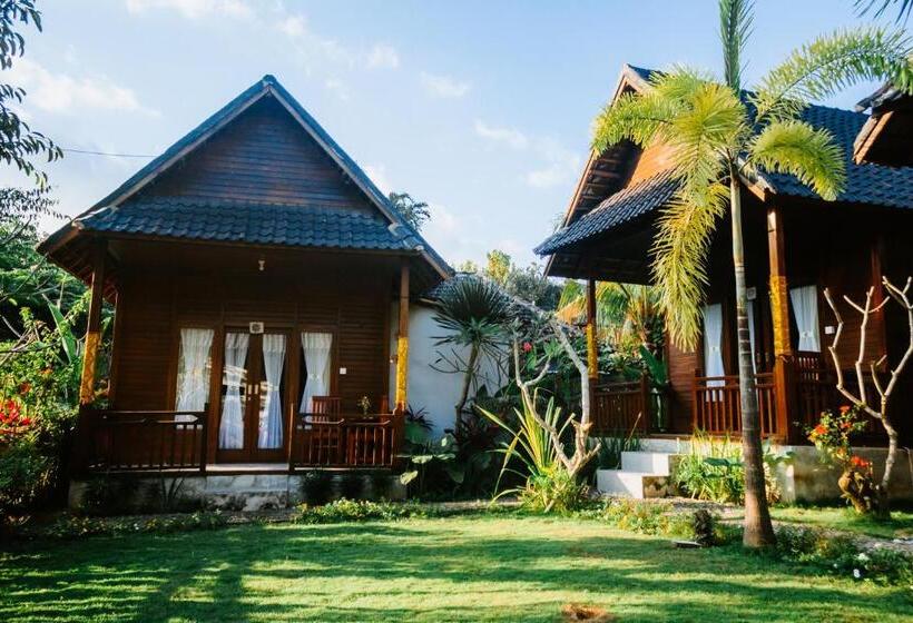 פנסיון Kurnia Guest House & Spa