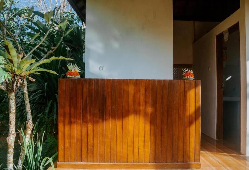 פנסיון Kurnia Guest House & Spa