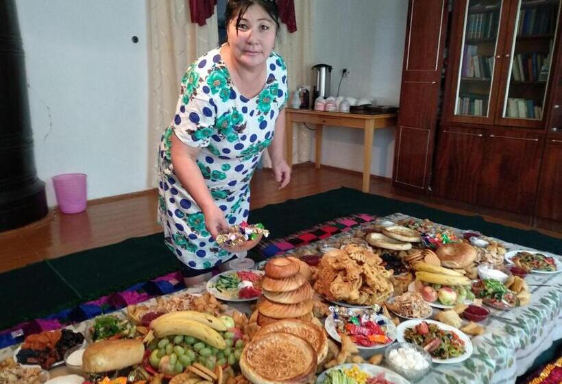 پانسیون Satina Jenish