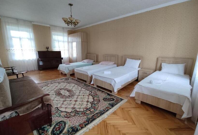 پانسیون Aloni Green Acres