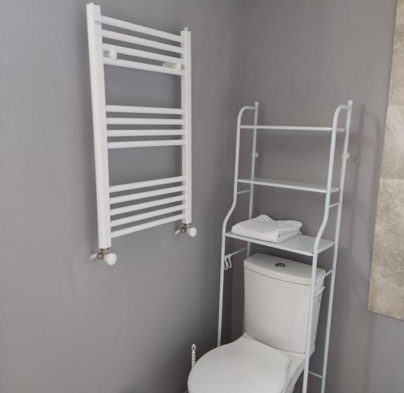 پانسیون Aloni Green Acres