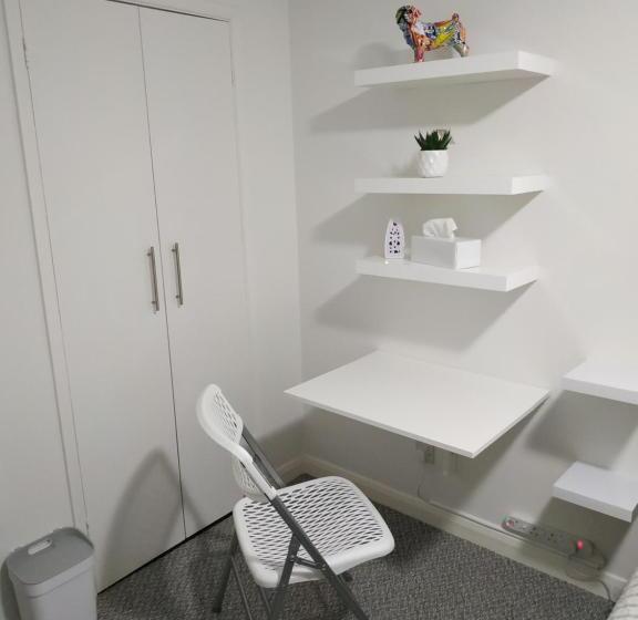 פנסיון Town House Chantry   With Self Check In And Free Parking   Rooms At Ipswichdigs