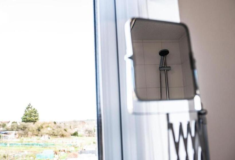 פנסיון Town House Chantry   With Self Check In And Free Parking   Rooms At Ipswichdigs