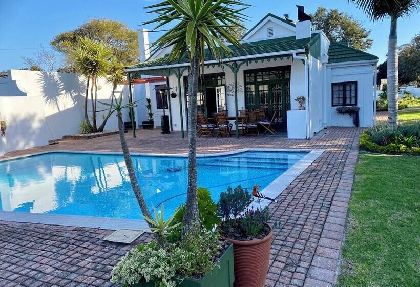 ペンション Whistlewood Guesthouse Walmer, Port Eizabeth