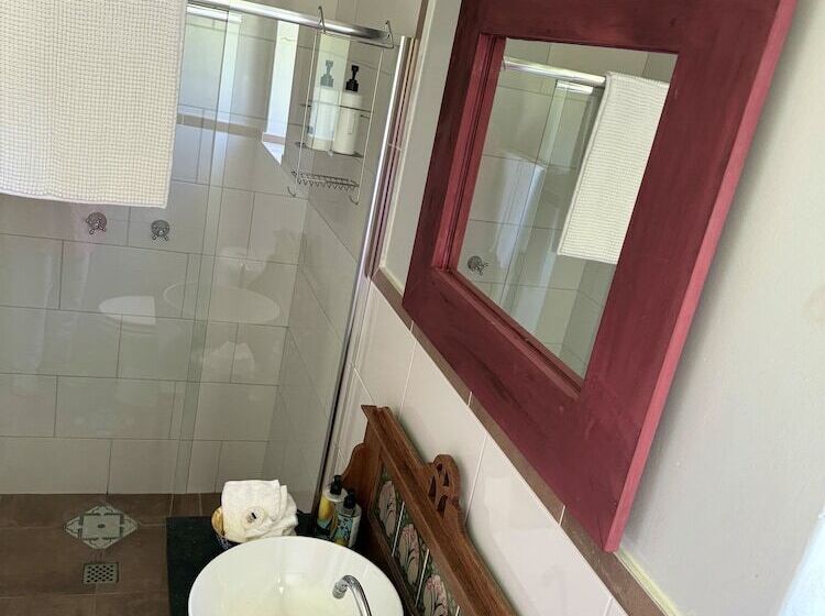 ペンション Whistlewood Guesthouse Walmer, Port Eizabeth