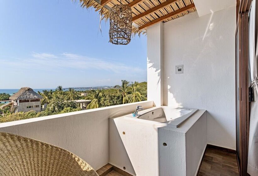 Punta Kai Hotel & Hostal