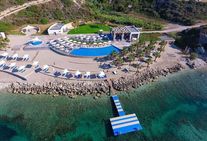 Курорт Karpaz Gate Marina