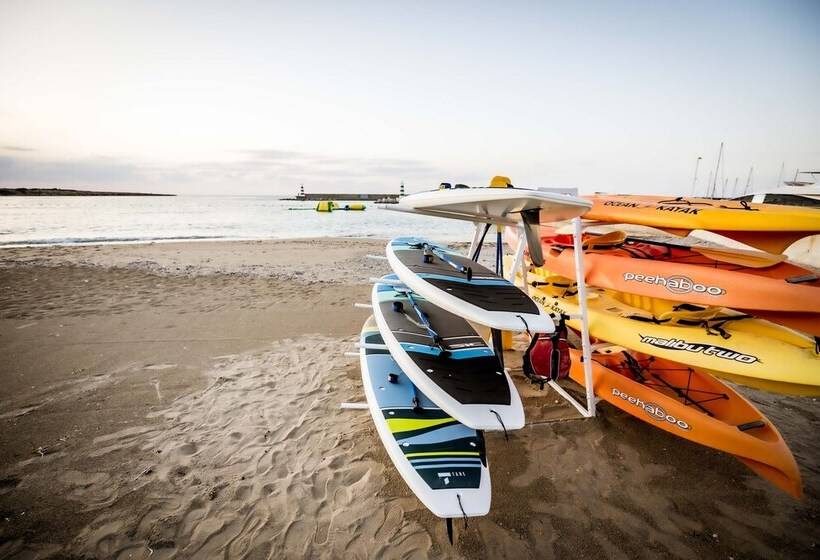 Курорт Karpaz Gate Marina