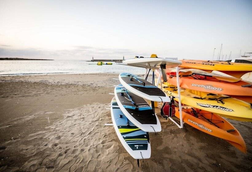 Курорт Karpaz Gate Marina