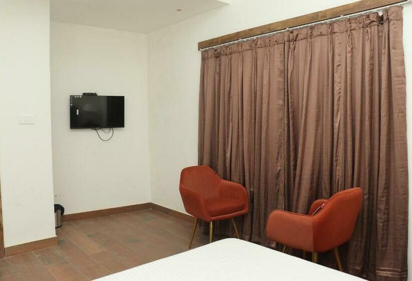 The Stoneberry Resort