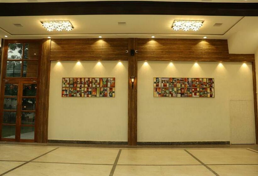 The Stoneberry Resort