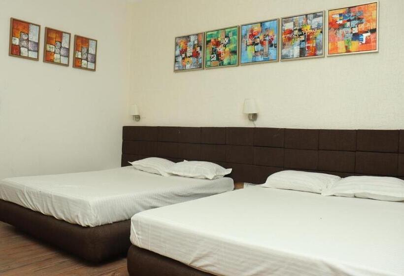 The Stoneberry Resort