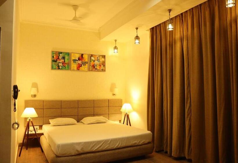 The Stoneberry Resort