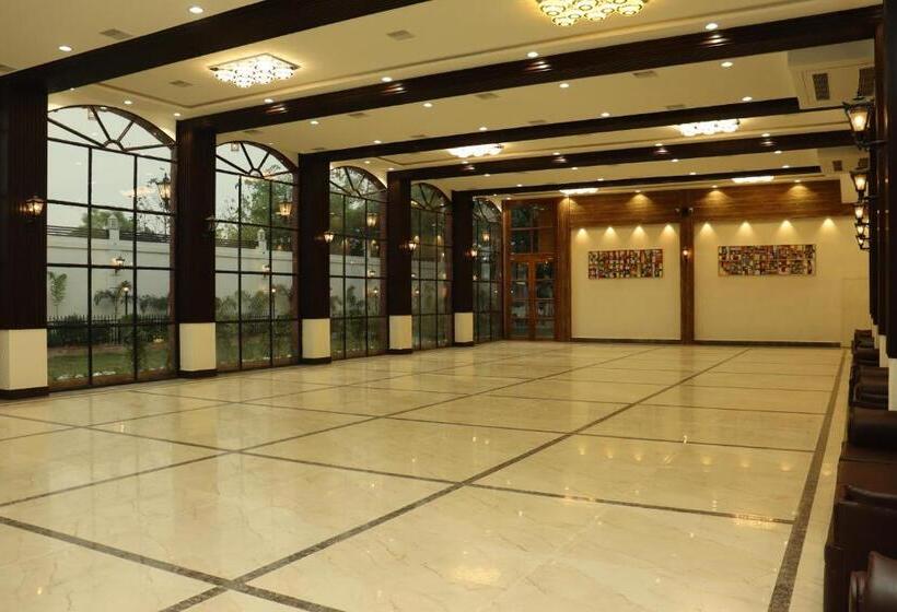 The Stoneberry Resort