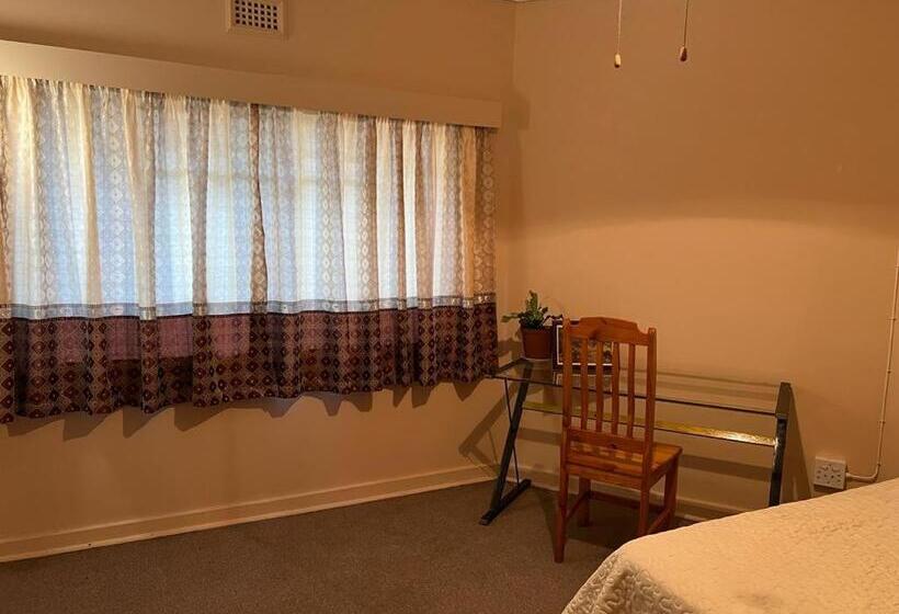 The Big Five Bed And Breakfast