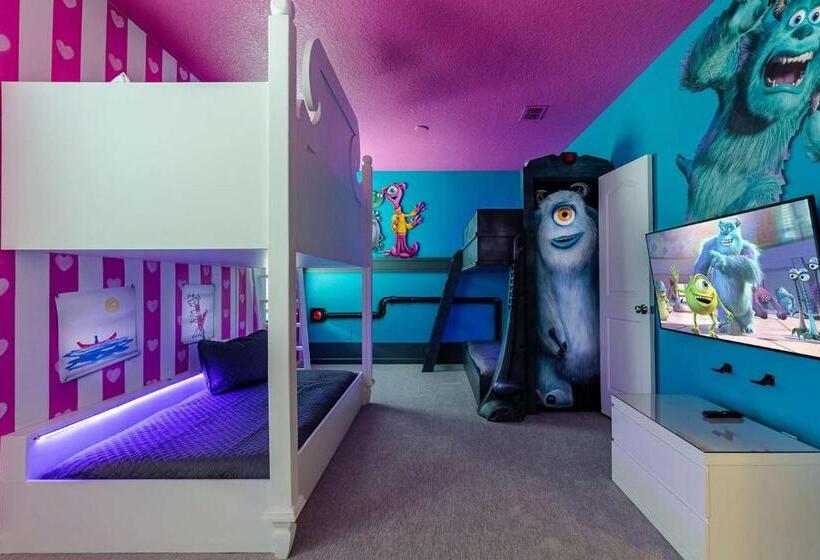 Villatel At Solterra Resort