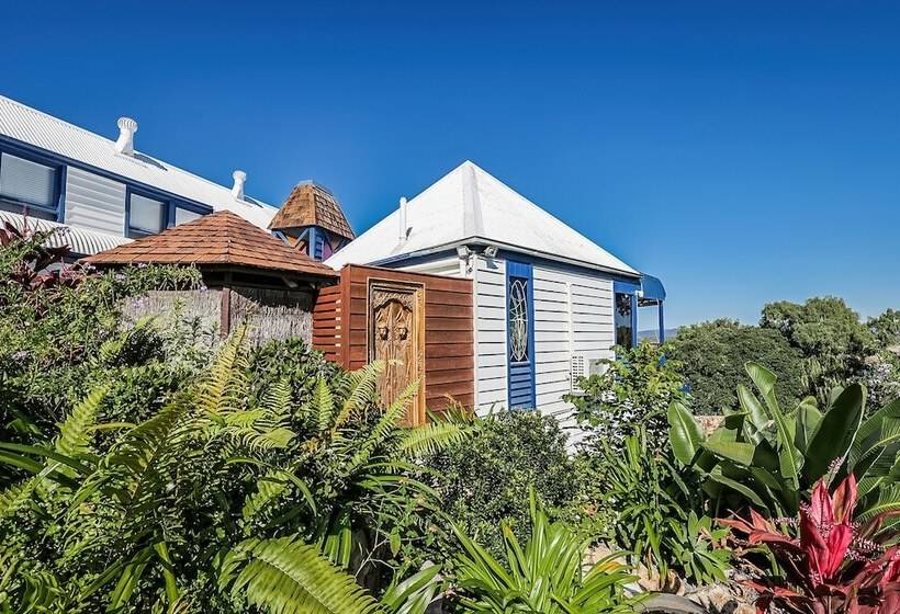 1770 Sovereign Lodge Retreat