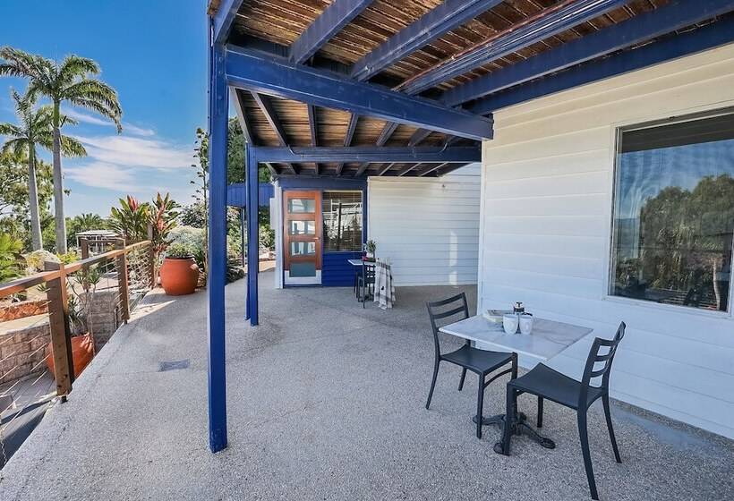 1770 Sovereign Lodge Retreat