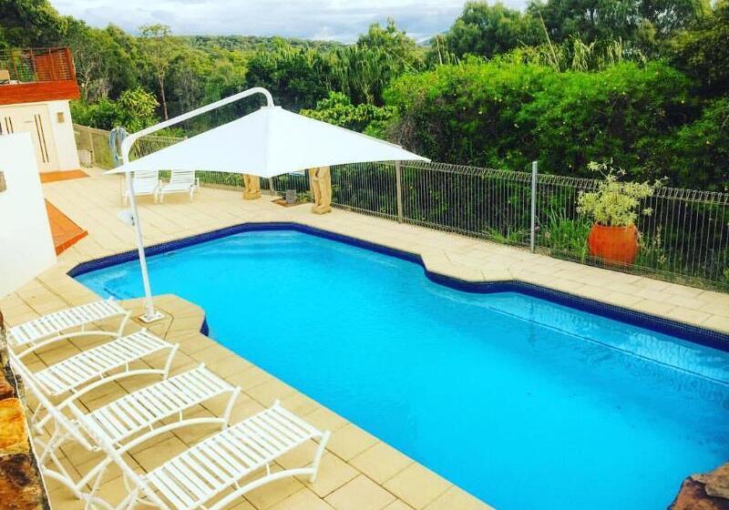 1770 Sovereign Lodge Retreat