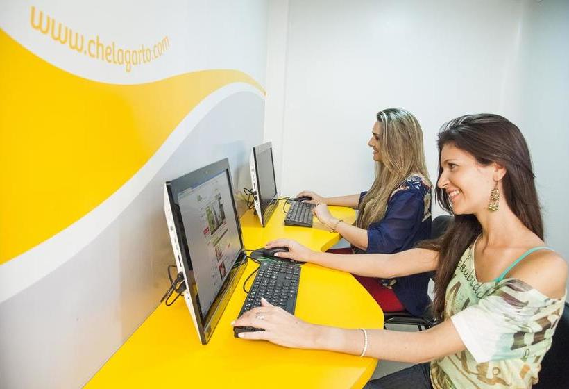 호스텔 Clh Suites Curitiba