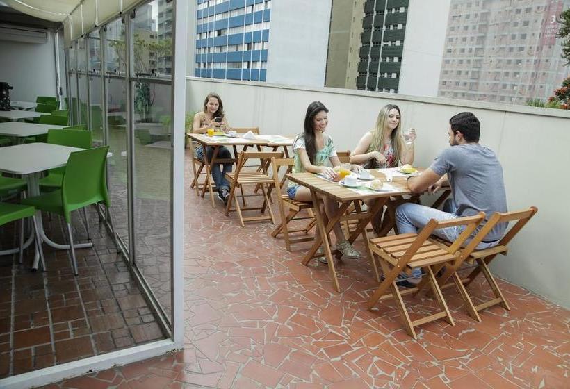 호스텔 Clh Suites Curitiba