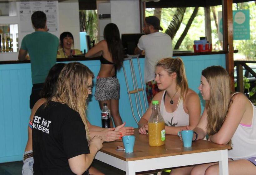 ユースホステル Port Douglas Backpackers