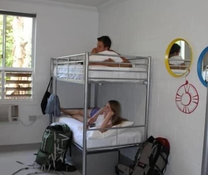 ユースホステル Port Douglas Backpackers