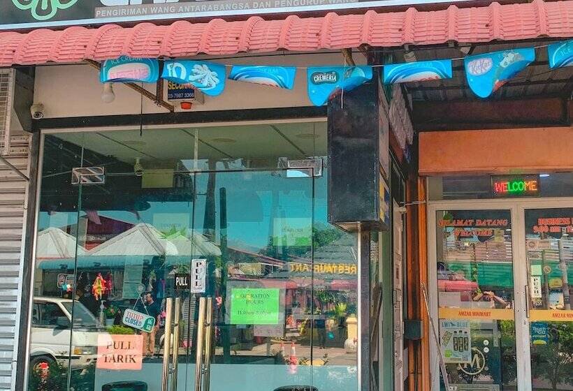 Amzar Motel Cenang