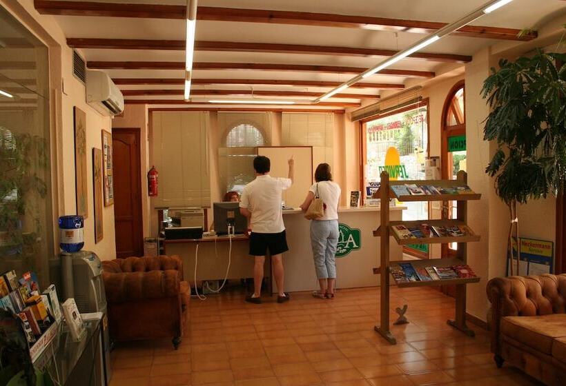 Apartamentos Serviden Augusta La Sella