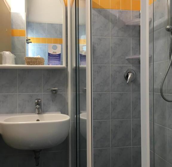 فندق Daniel Apartments