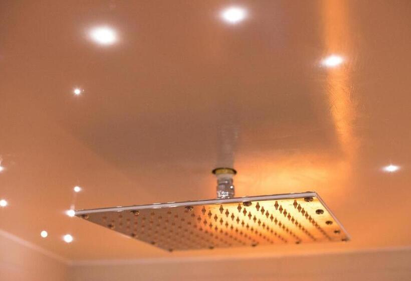 Отель Daniel Apartments