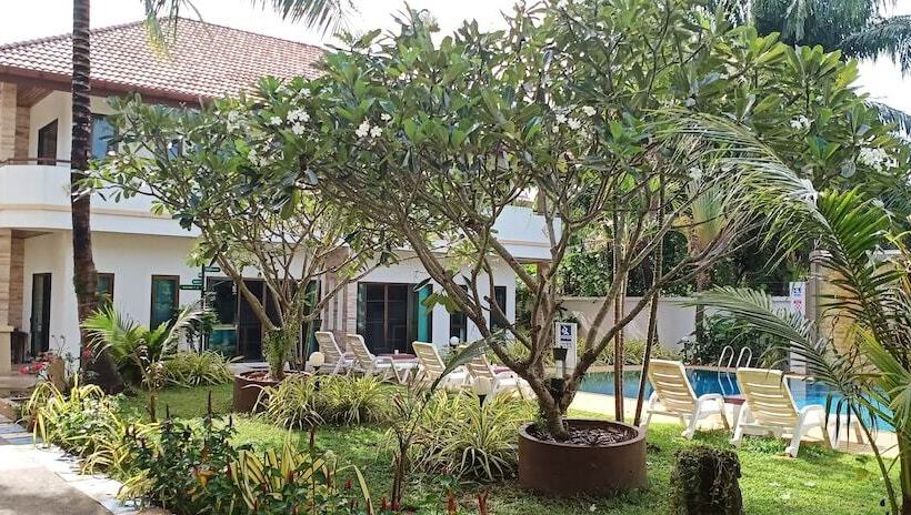 Babylon Pool Villas