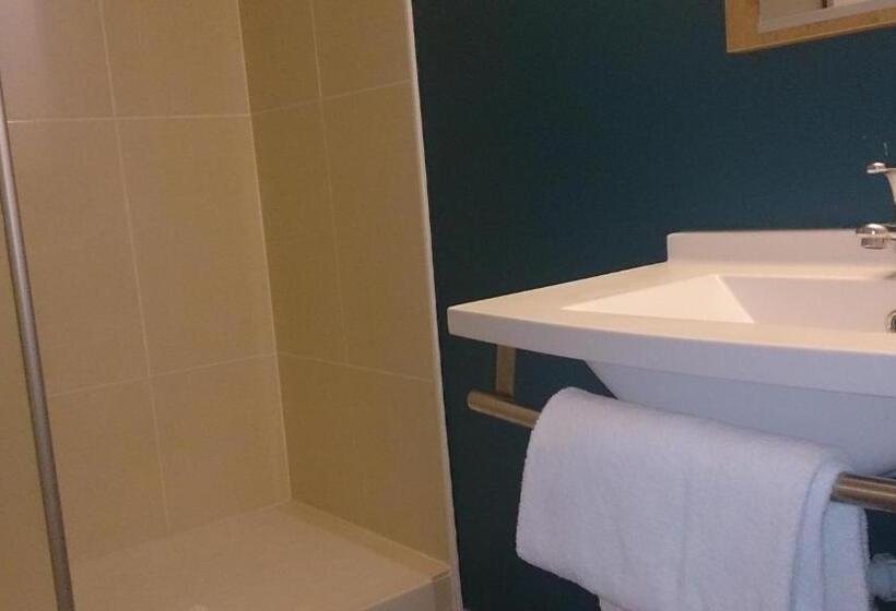 B&b Hotel Nîmes Centre Arènes