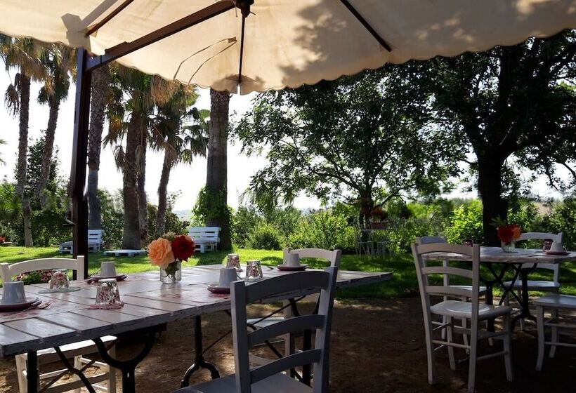 تختخواب و صبحانه Il Casale Del Sogno