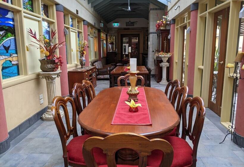 Ettalong Beach Tourist Resort