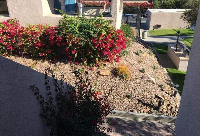 Getaways At Vista Mirage Resort