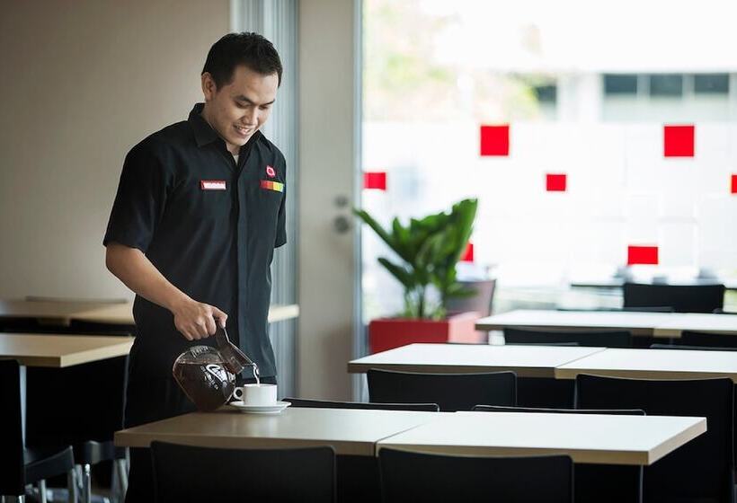 Amaris Hotel Simpang Lima