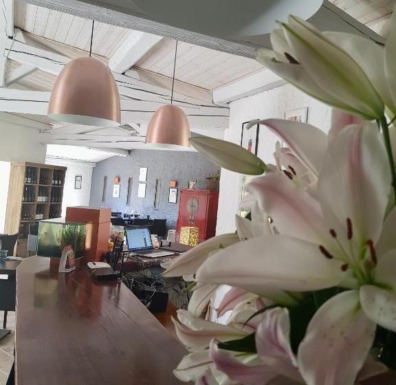 호텔 Auberge Val Moureze Hôtel & Spa