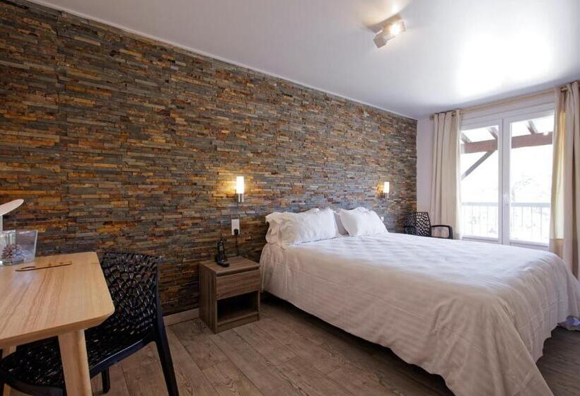 Отель Auberge Val Moureze Hôtel & Spa