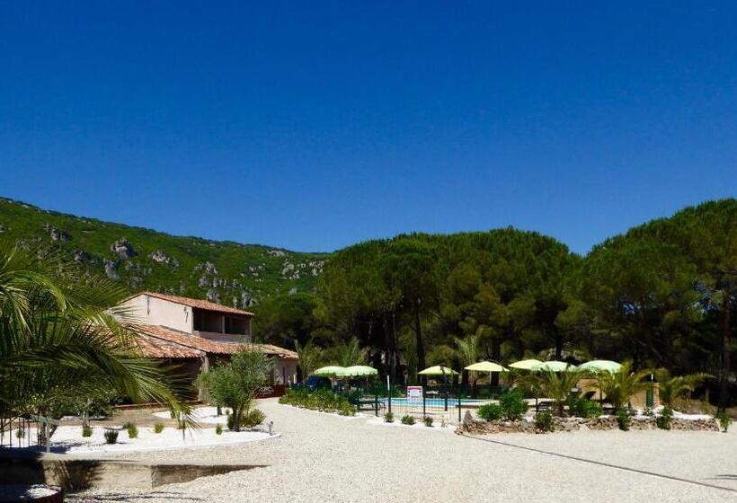 호텔 Auberge Val Moureze Hôtel & Spa