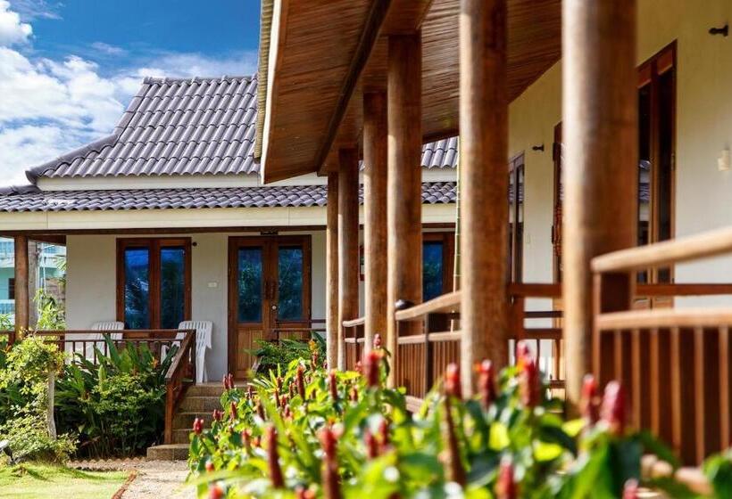 酒店 Baan Rabieng Resort