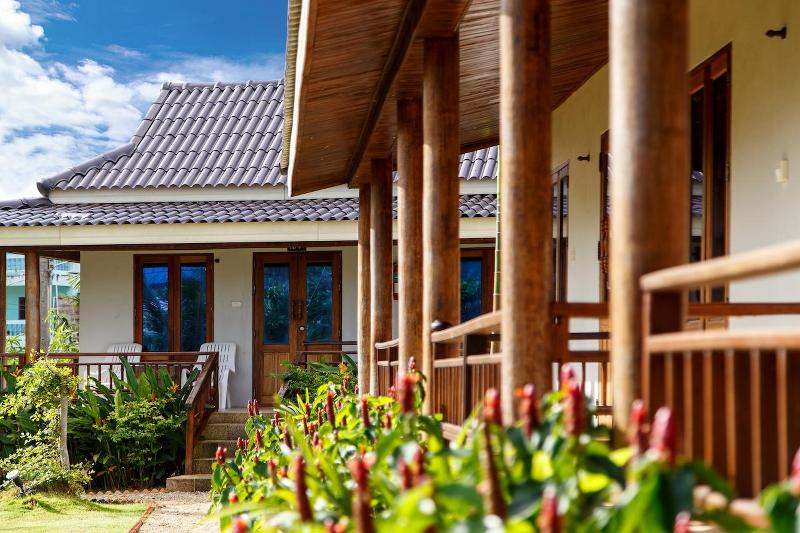 酒店 Baan Rabieng Resort