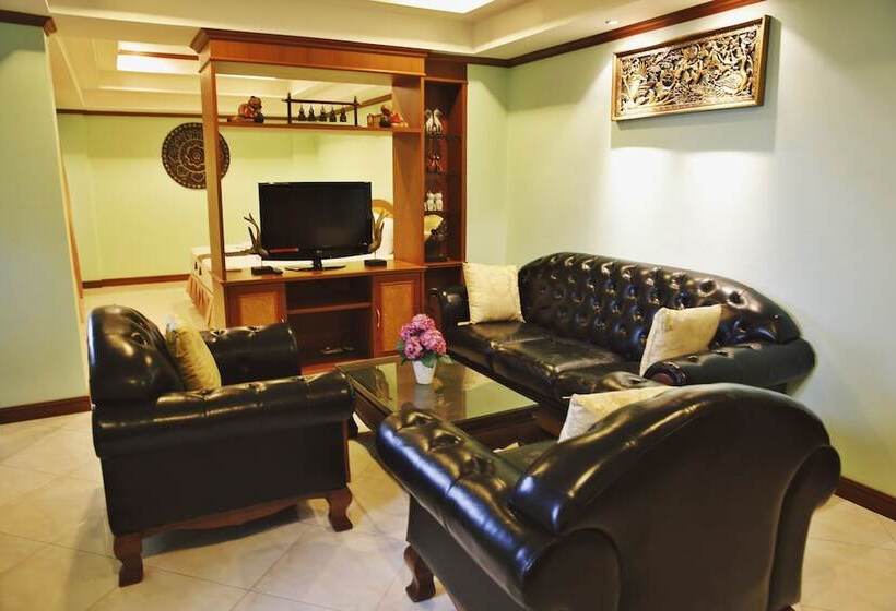 فندق Baan Ss Karon