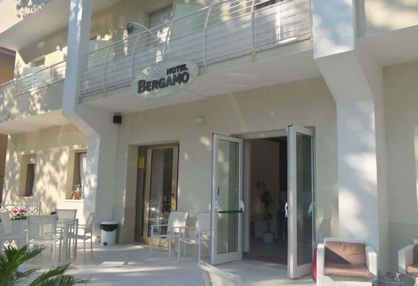ホテル Bergamo