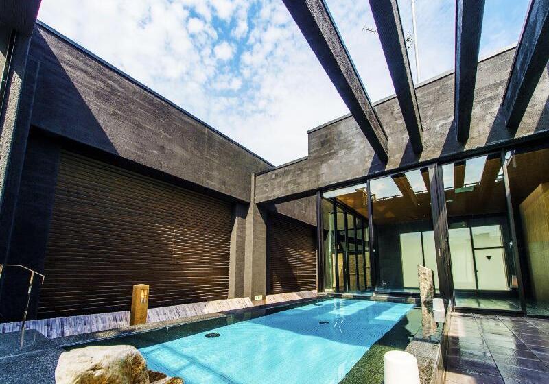 Candeo Hotels Fukuoka Tenjin