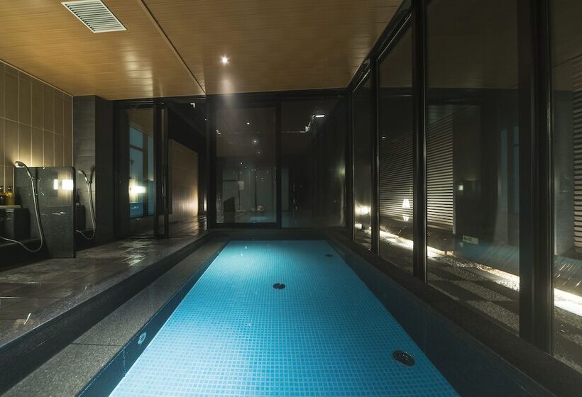 Candeo Hotels Fukuoka Tenjin