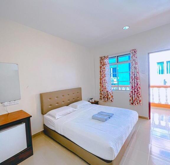 Amzar Motel Cenang
