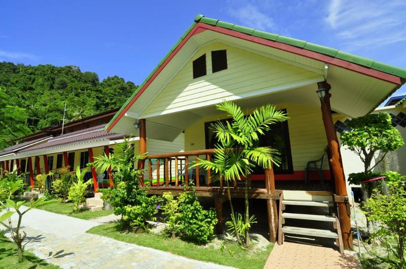 هتل Chongkhao Resort  Phi Phi Island