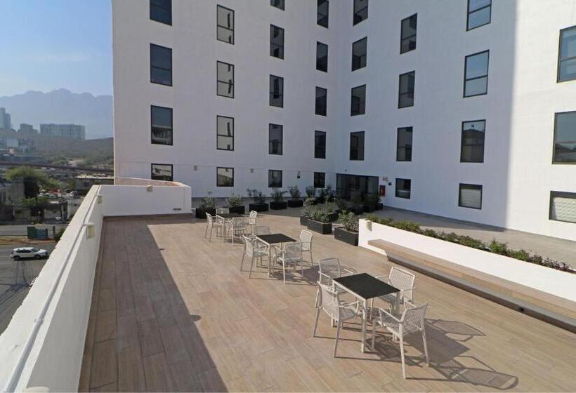 فندق City Express Plus By Marriott Monterrey Galerías