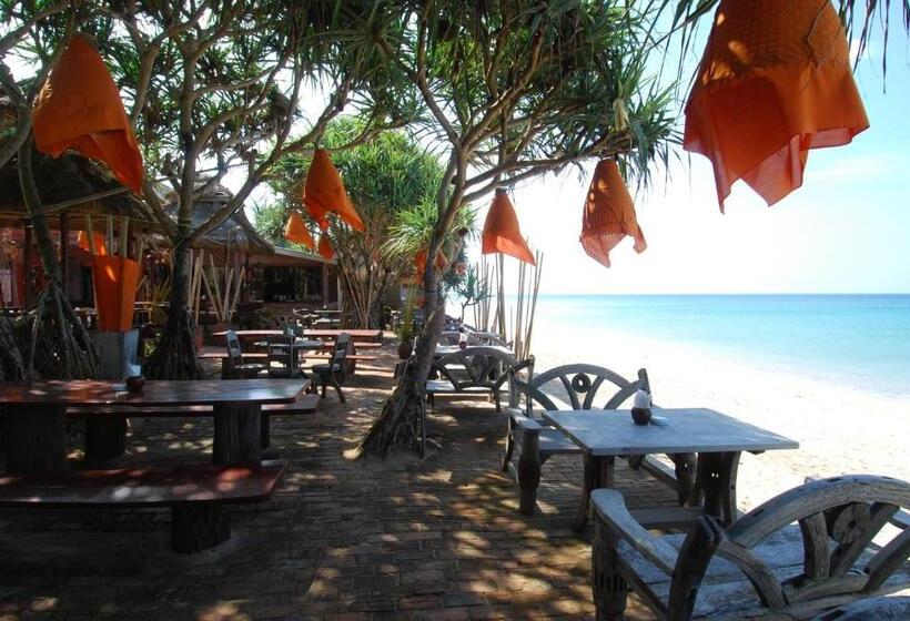 فندق Clean Beach Resort